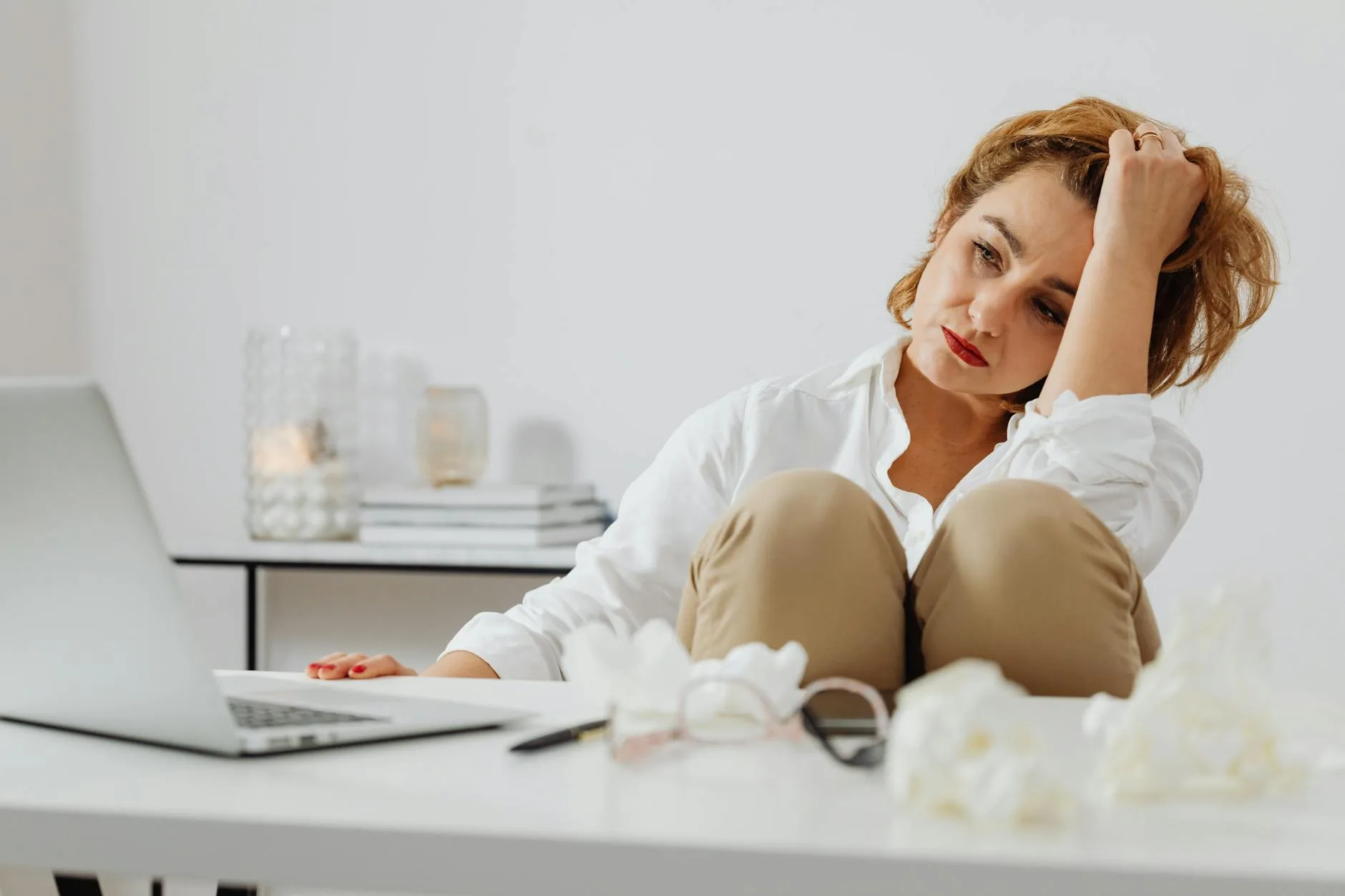 Woman experiencing fatigue after meals, one of the 9 signs that prediabetes may be getting worse